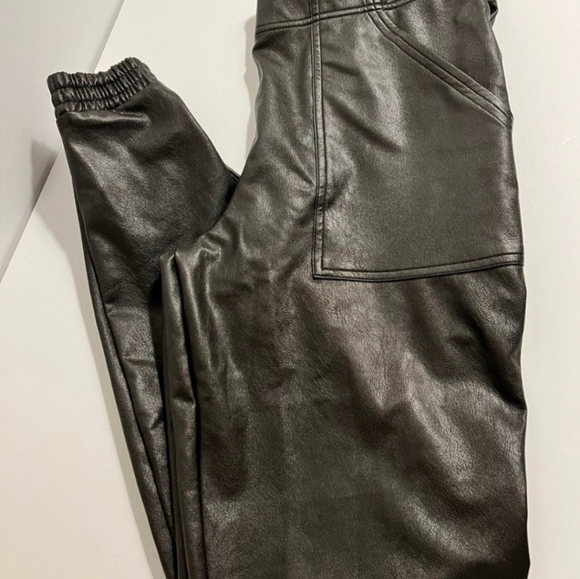 Spanx Faux Leather Jogger - Picture 4 of 6